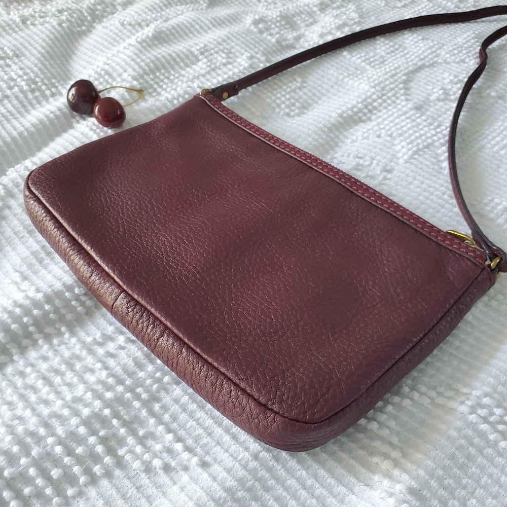 🍒 FOSSIL crossbody - Picture 2 of 16